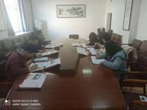 龙八头号玩家官网为受资助学生写喜报2
